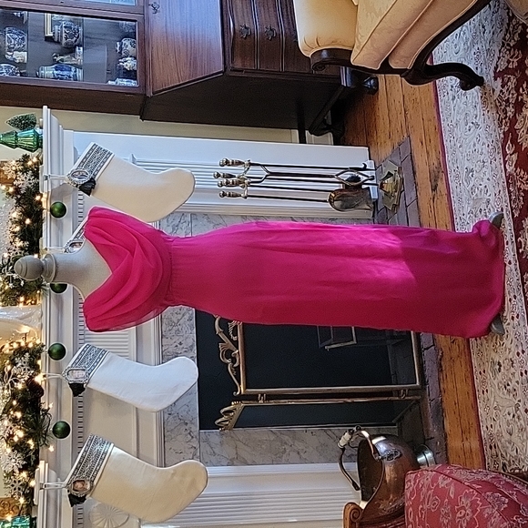 Vintage Fushia Gown - Picture 2 of 12